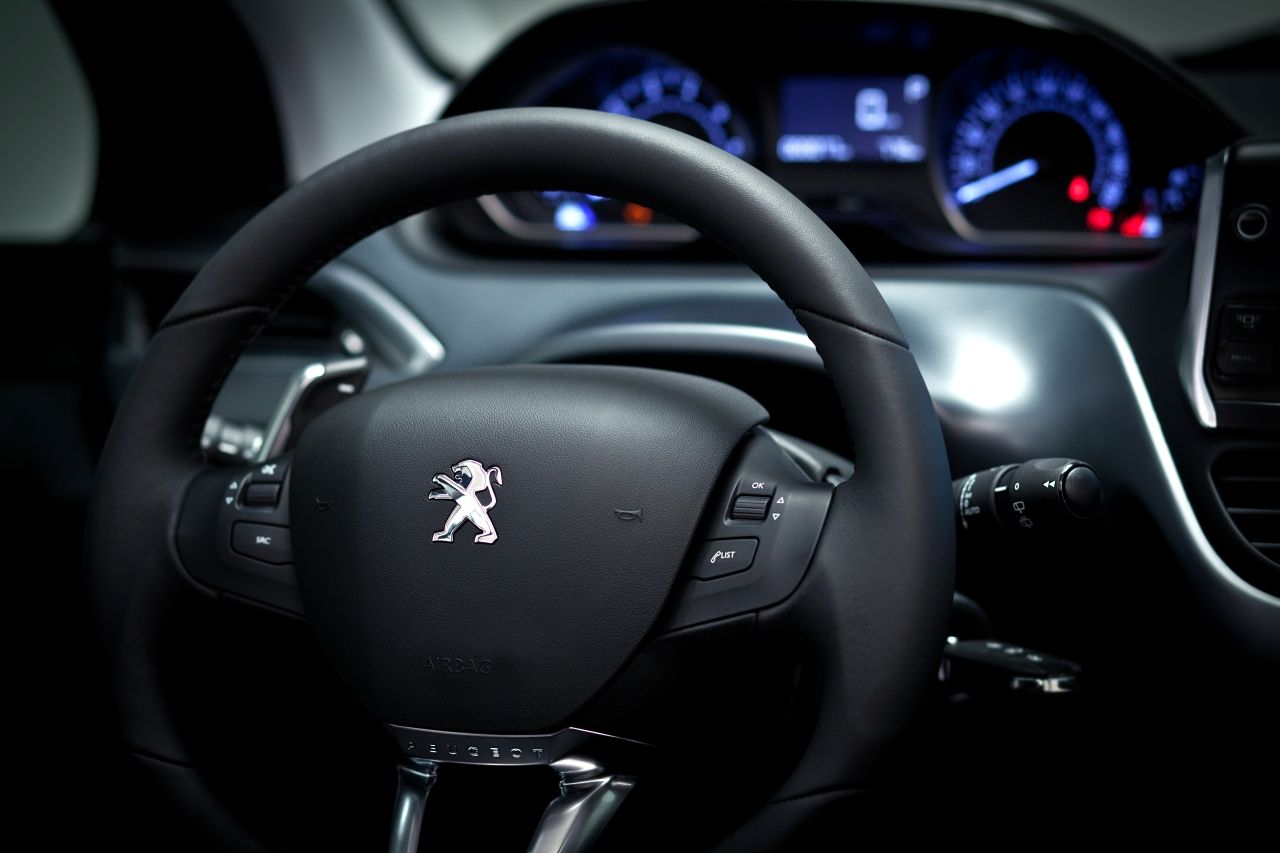 Imagem 7 Peugeot 208 1.6 16V  Premier (Flex) 2014
