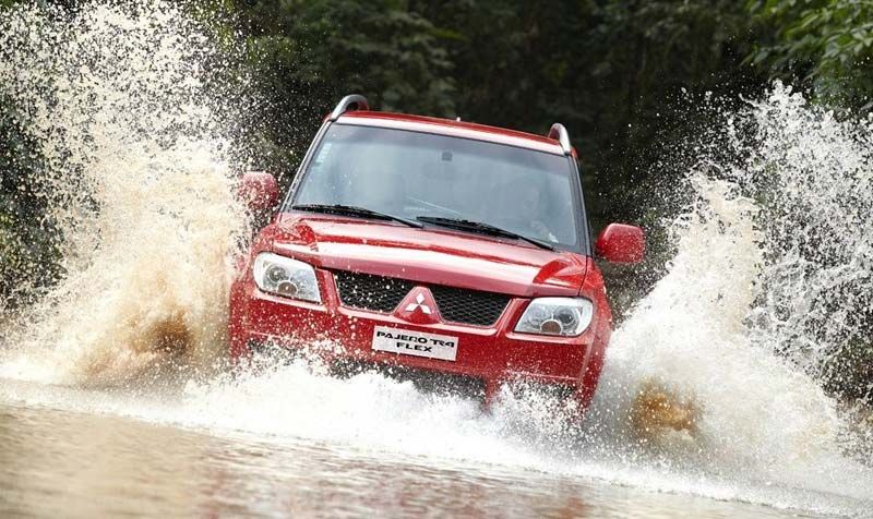 Imagem 5 Mitsubishi Pajero TR4 2.0 16V 4X4 (Flex) (Aut) 2014