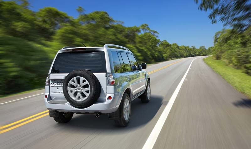 Imagem 6 Mitsubishi Pajero TR4 2.0 16V 4X4 (Flex) (Aut) 2015