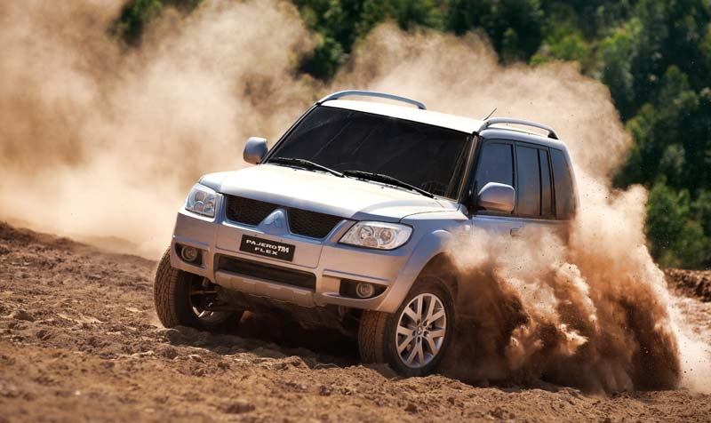 Imagem 9 Mitsubishi Pajero TR4 2.0 16V 4X4 (Flex) (Aut) 2015