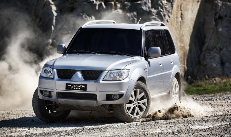 Imagem 8 Mitsubishi Pajero TR4 2.0 16V 4X4 (Flex) (Aut) 2015