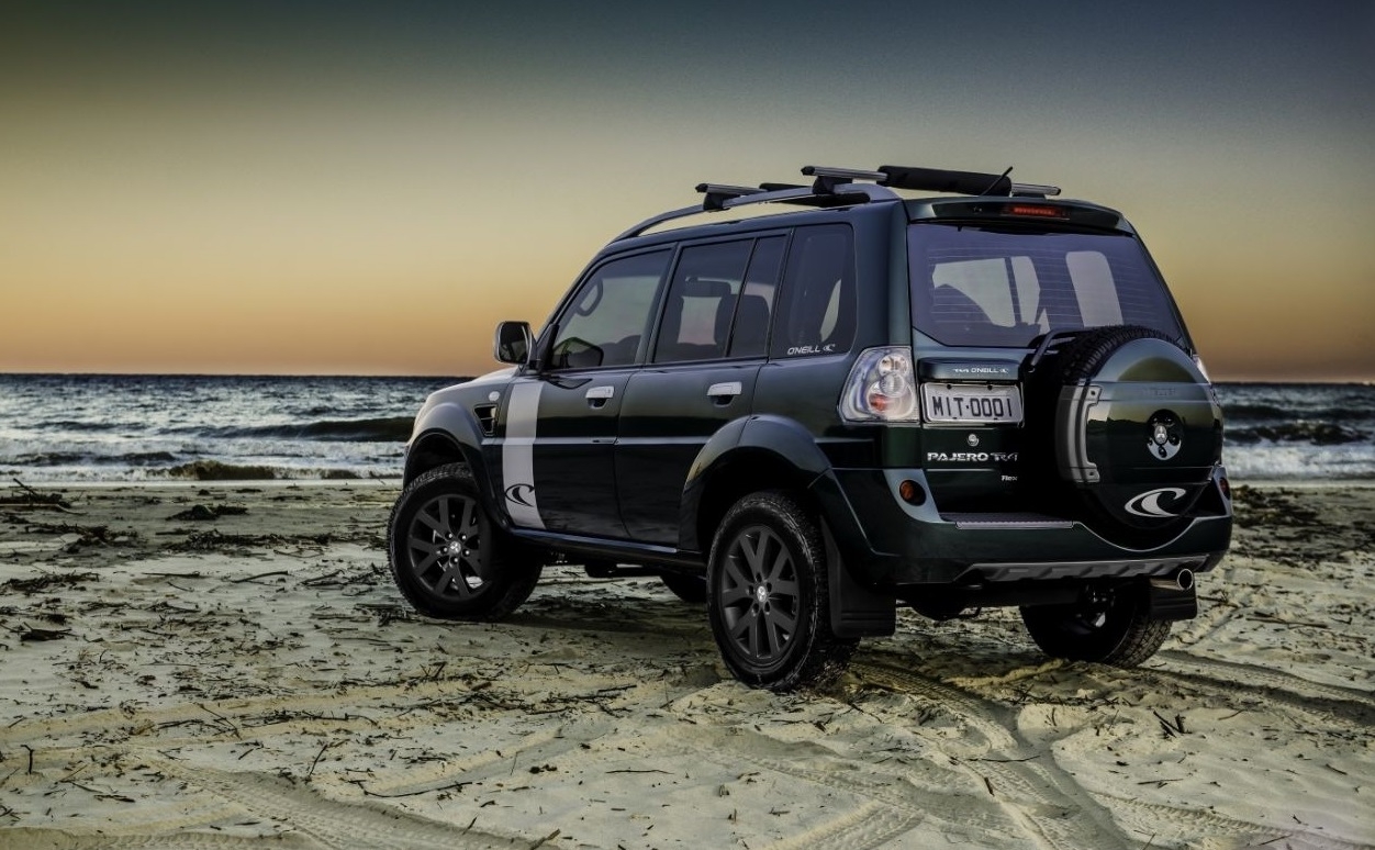 Imagem 2 Mitsubishi Pajero TR4 2.0 16V O Neill (Flex) 2015