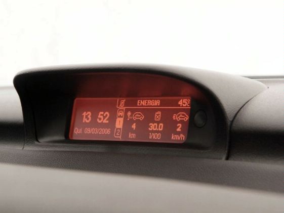 Imagem 9 Peugeot 307 Hatch. Presence 1.6 16V (flex) 2012