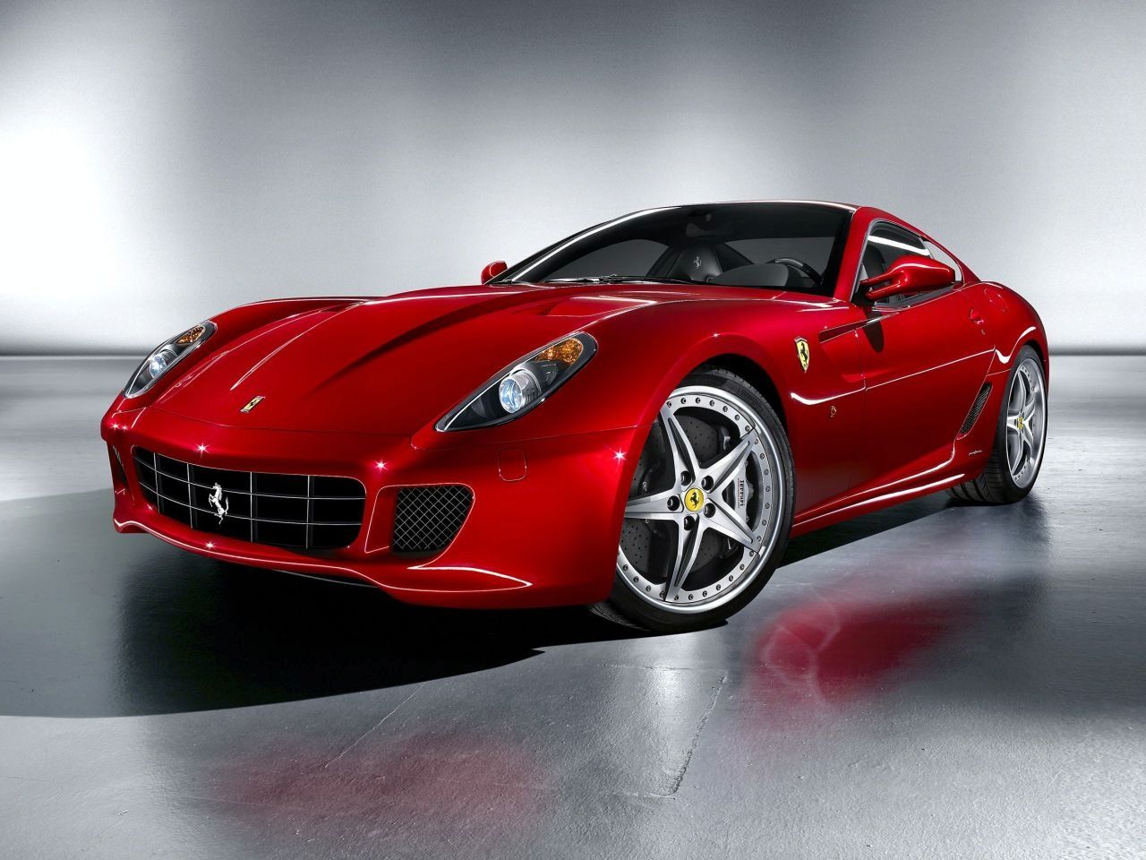Ferrari 599 GTB Fiorano 2008 - Catálogo de carros 0km - iCarros