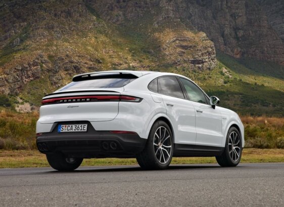 Porsche Cayenne Coupé 3.0 PHEV E-Hybrid 4WD tiptronic 2027