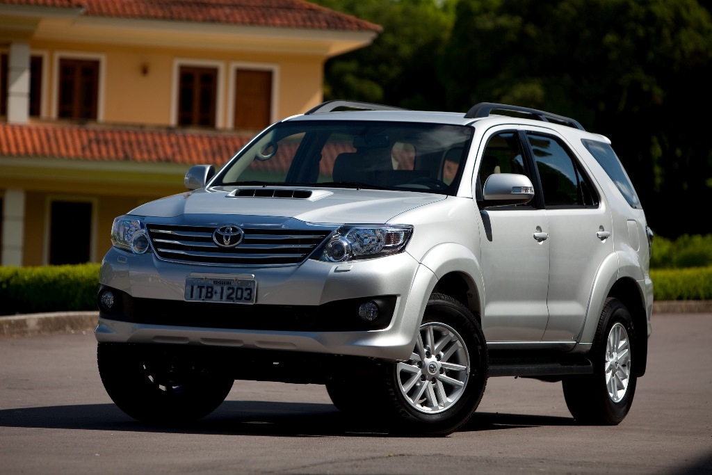 Toyota Hilux SW4 2.7 4x2 SR (Flex) 2015