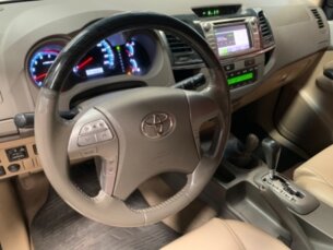 Foto 7 - Toyota SW4 Hilux SW4 SRV 3.0 TDI 4X4 (5 Lugares) automático
