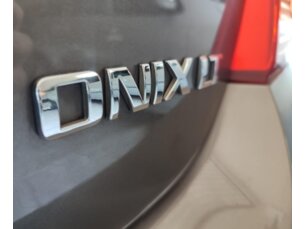 Foto 9 - Chevrolet Onix Onix 1.0 LT SPE/4 manual