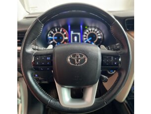 Foto 8 - Toyota SW4 SW4 2.8 TDI SRX 7L Diamond 4x4 (Aut) automático