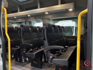 Foto 9 - Ford Transit Transit 2.0 EcoBlue Minibus 17+1 460E AT automático