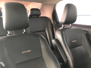 Foto 8 - Toyota Etios Sedan Etios Sedan Platinum 1.5 (Flex) (Aut) manual