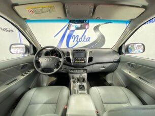 Foto 2 - Toyota Hilux Cabine Dupla Hilux SRV 4x4 3.0 (cab. dupla) automático
