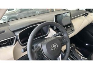 Foto 6 - Toyota Corolla Corolla 1.8 Altis Premium Hybrid CVT automático