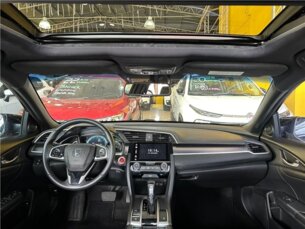 Foto 2 - Honda Civic Civic Touring 1.5 Turbo CVT automático
