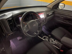Foto 8 - Mitsubishi Outlander Outlander 2.2 DI-D Top 4WD automático