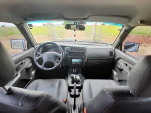 Foto 6 - Mitsubishi L200 L 200 GL 4x4 2.5 Turbo (cab. dupla) manual