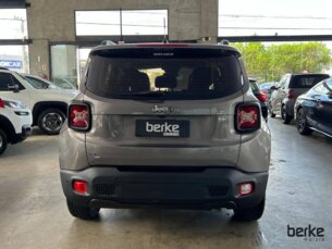 Foto 7 - Jeep Renegade Renegade Longitude Teto 1.8 (Flex) (Aut) automático