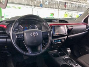 Foto 10 - Toyota Hilux Cabine Dupla Hilux 2.8 TDI SR CD Challenge 4x4 (Aut) automático