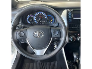 Foto 4 - Toyota Yaris Hatch Yaris 1.3 XL CVT (Flex) automático