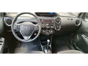 Foto 8 - Toyota Etios Hatch Etios XS 1.5 (Flex) (Aut) manual
