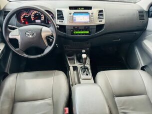 Foto 7 - Toyota Hilux Cabine Dupla Hilux 3.0 TDI 4x4 CD SRV Top (Aut) automático