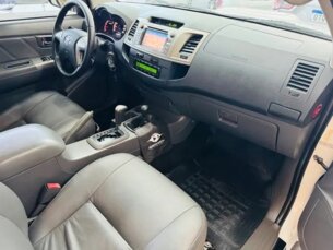 Foto 9 - Toyota Hilux Cabine Dupla Hilux 3.0 TDI 4x4 CD SRV Top (Aut) automático