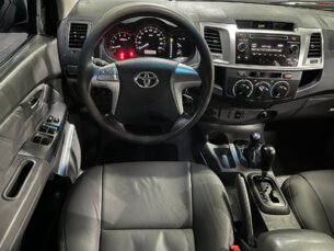 Foto 8 - Toyota Hilux Cabine Dupla Hilux 3.0 TDI 4x4 CD SR (Aut) manual