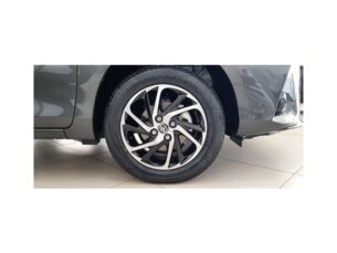 Foto 9 - Toyota Yaris Hatch Yaris 1.5 XLS CVT automático