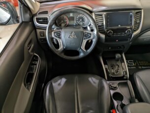 Foto 9 - Mitsubishi L200 Outdoor L200 Triton Outdoor 2.4 D HPE-S 4WD (Aut) automático