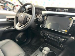 Foto 7 - Toyota Hilux Cabine Dupla Hilux CD 2.8 TDI SRV 4WD automático