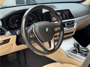 Foto 7 - BMW Série 3 320i Sport automático