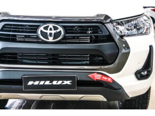 Foto 3 - Toyota Hilux Cabine Dupla Hilux CD 2.8 TDI STD Power Pack 4WD automático