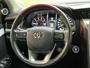 Foto 8 - Toyota SW4 SW4 2.8 TDI SRX 5L 4x4 (Aut) automático