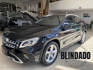Foto 1 - Mercedes-Benz GLA GLA 200 Advance automático
