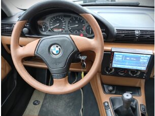 Foto 9 - BMW Série 3 318ia 1.8 16V manual