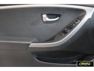 Foto 8 - Hyundai i30 I30 GLS 1.8 16V MPI (Aut) C149 automático