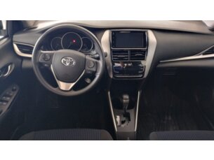 Foto 2 - Toyota Yaris Sedan Yaris Sedan 1.5 XL Plus Connect CVT automático