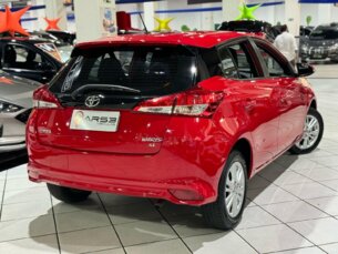 Foto 4 - Toyota Yaris Hatch Yaris 1.3 XL (Flex) automático