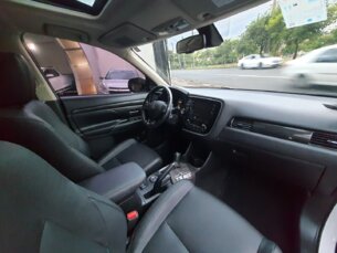 Foto 9 - Mitsubishi Outlander Outlander 2.2 DI-D 4WD (Aut) automático