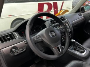 Foto 9 - Volkswagen Jetta Jetta 2.0 TSI Highline DSG automático