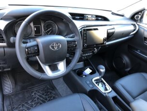 Foto 5 - Toyota Hilux Cabine Dupla Hilux CD 2.8 TDI SRV 4WD automático