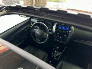 Foto 10 - Toyota Yaris Hatch Yaris 1.5 XLS Connect CVT automático