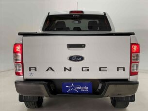 Foto 6 - Ford Ranger (Cabine Dupla) Ranger 2.2 TD XLS CD 4x4 manual