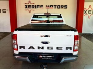 Foto 5 - Ford Ranger (Cabine Dupla) Ranger 3.2 CD XLT 4x4 automático