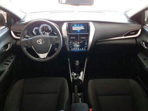 Foto 5 - Toyota Yaris Hatch Yaris 1.3 XL Plus Tech CVT (Flex) automático