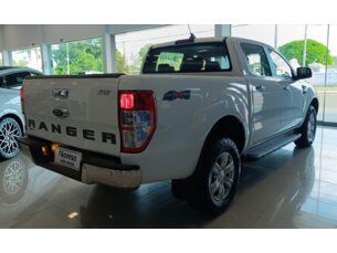 Foto 4 - Ford Ranger (Cabine Dupla) Ranger 3.2 CD XLT 4WD automático