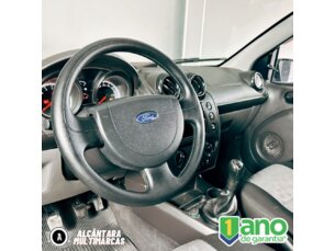 Foto 2 - Ford Fiesta Hatch Fiesta Hatch 1.6 (Flex) manual