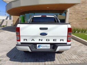Foto 5 - Ford Ranger (Cabine Dupla) Ranger 2.2 TD 4WD XL CD manual