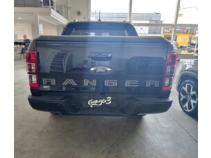 Foto 4 - Ford Ranger (Cabine Dupla) Ranger 2.2 CD Black (Aut) automático