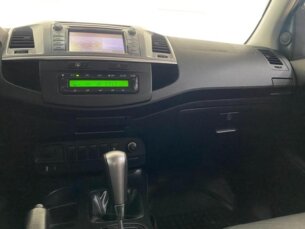 Foto 9 - Toyota Hilux Cabine Dupla Hilux 3.0 TDI SRV Limited CD 4x4 automático